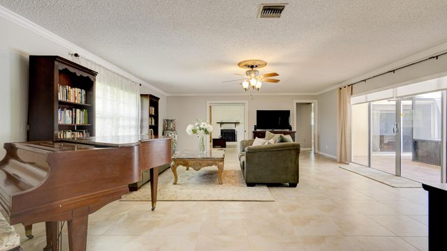 1616 E Road, Loxahatchee, FL 33470