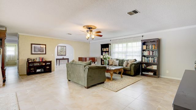 1616 E Road, Loxahatchee, FL 33470