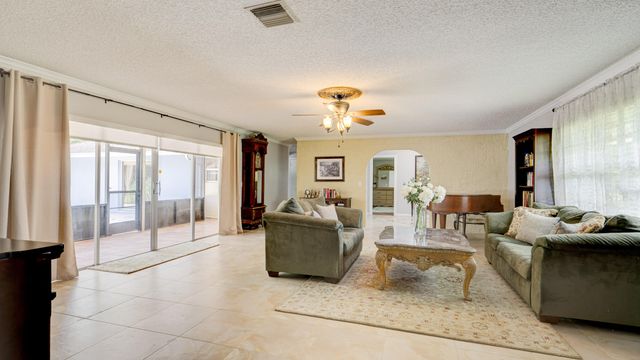 1616 E Road, Loxahatchee, FL 33470