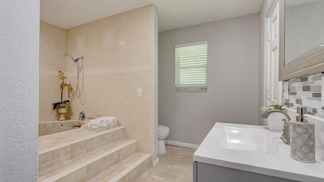 1616 E Road, Loxahatchee, FL 33470