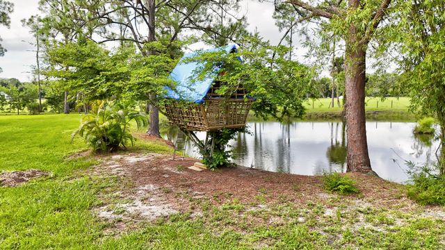 1616 E Road, Loxahatchee, FL 33470