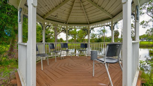 1616 E Road, Loxahatchee, FL 33470