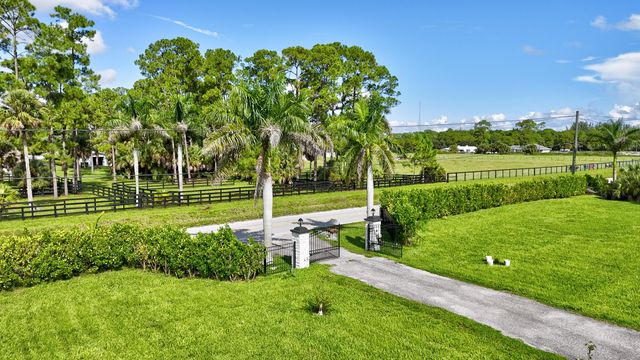 1616 E Road, Loxahatchee, FL 33470