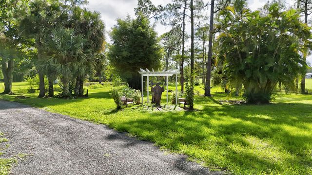 1616 E Road, Loxahatchee, FL 33470
