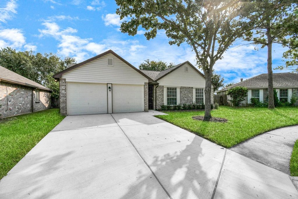 2210 S Ferrisburg Court, Sugar Land, TX 77478