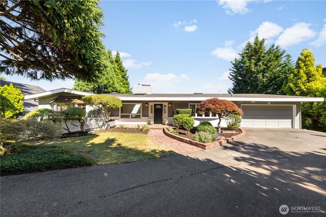 4232 Shoreclub Drive, Mercer Island, WA 98040