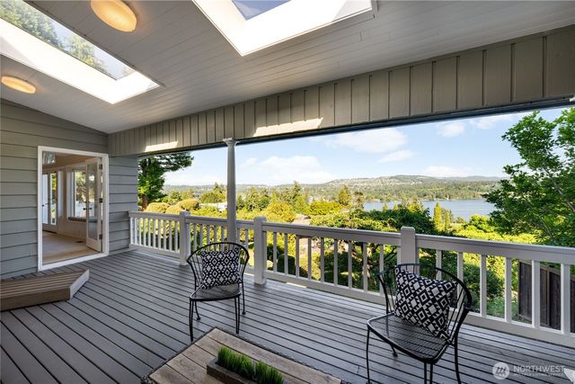 4232 Shoreclub Drive, Mercer Island, WA 98040