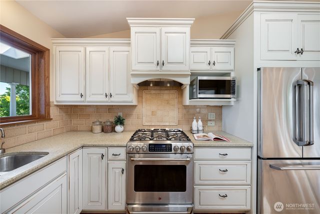 4232 Shoreclub Drive, Mercer Island, WA 98040