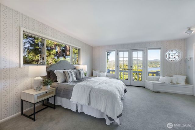 4232 Shoreclub Drive, Mercer Island, WA 98040