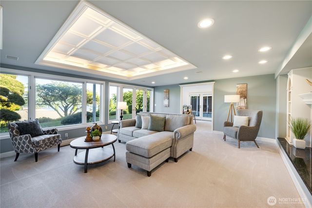 4232 Shoreclub Drive, Mercer Island, WA 98040