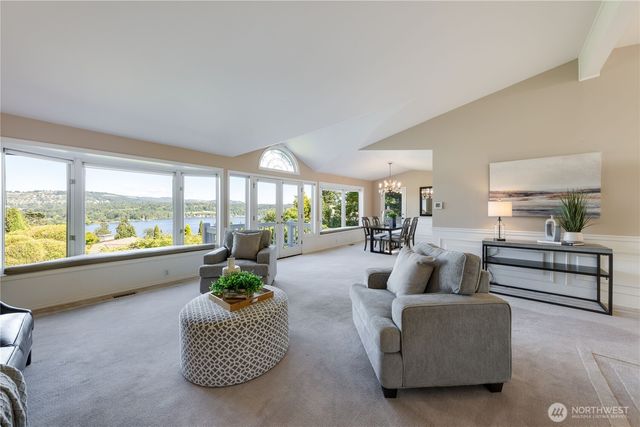 4232 Shoreclub Drive, Mercer Island, WA 98040