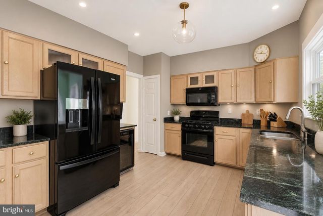 804 FALLS LAKE DR, Bowie, MD 20721
