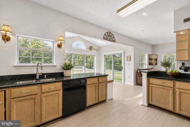 804 FALLS LAKE DR, Bowie, MD 20721