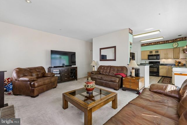 804 FALLS LAKE DR, Bowie, MD 20721
