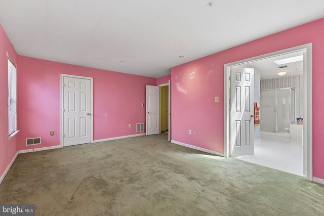 804 FALLS LAKE DR, Bowie, MD 20721