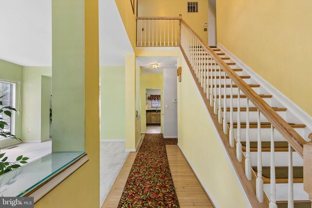 804 FALLS LAKE DR, Bowie, MD 20721