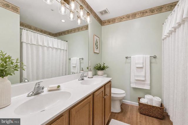 804 FALLS LAKE DR, Bowie, MD 20721