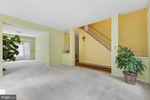 804 FALLS LAKE DR, Bowie, MD 20721