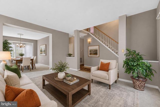 804 FALLS LAKE DR, Bowie, MD 20721
