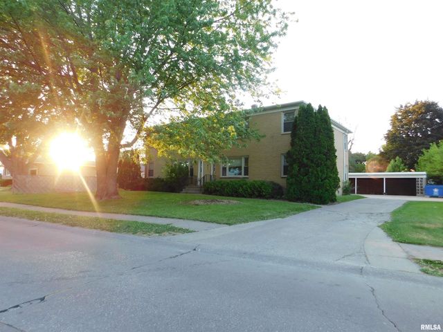 411 34TH Avenue, East Moline, IL 61244