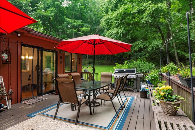 25 Ponderosa Road, Carmel, NY 10512