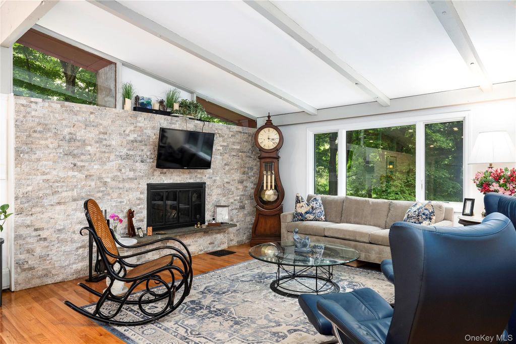 25 Ponderosa Road, Carmel, NY 10512 — photo 2