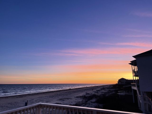 4247 Sandpiper Lane, Galveston, TX 77554