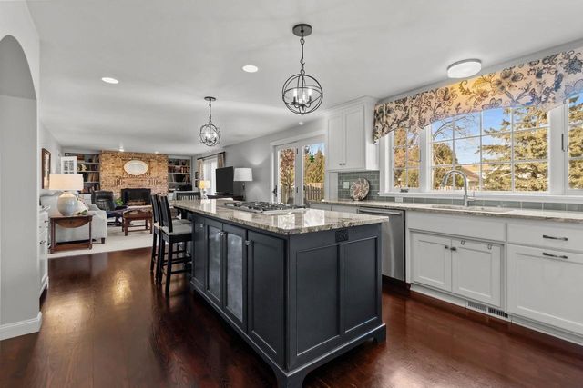 804 HEATHER LANE, Neenah, WI 54956