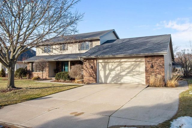 804 HEATHER LANE, Neenah, WI 54956