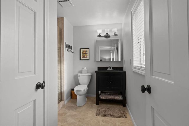 804 HEATHER LANE, Neenah, WI 54956