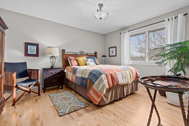 804 HEATHER LANE, Neenah, WI 54956