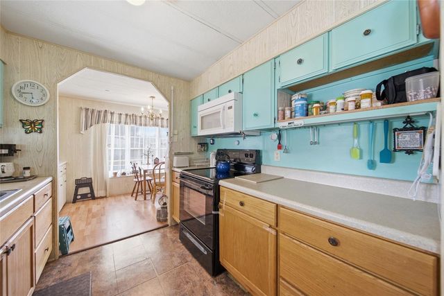 38553 STAFFORD DRIVE, Zephyrhills, FL 33540