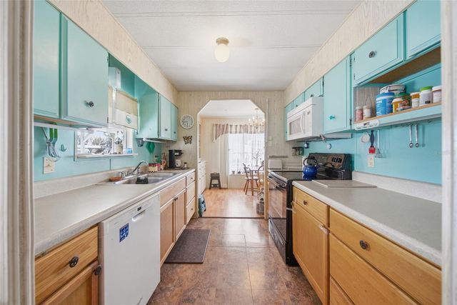 38553 STAFFORD DRIVE, Zephyrhills, FL 33540