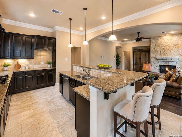 7739 Winecup HL, San Antonio, TX 78256