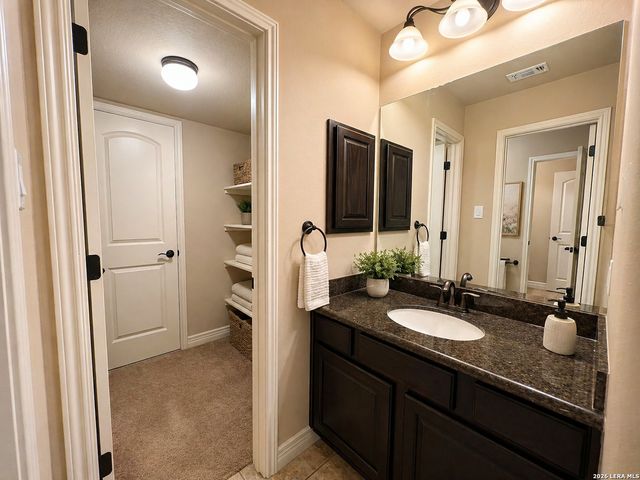 7739 Winecup HL, San Antonio, TX 78256