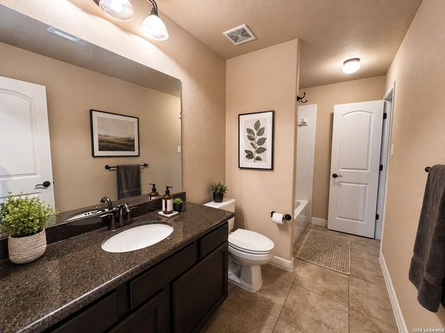 7739 Winecup HL, San Antonio, TX 78256