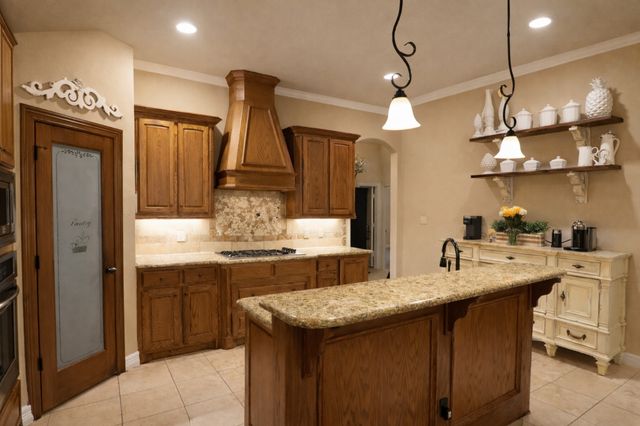 1105 Mckenzie Drive, Mansfield, TX 76063