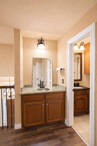 1105 Mckenzie Drive, Mansfield, TX 76063