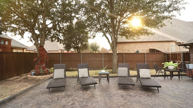 1105 Mckenzie Drive, Mansfield, TX 76063