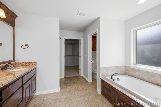 2512 S 16th Court, Broken Arrow, OK 74012