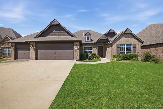2512 S 16th Court, Broken Arrow, OK 74012
