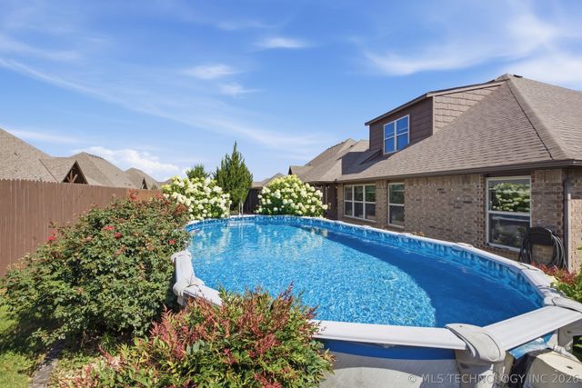 2512 S 16th Court, Broken Arrow, OK 74012