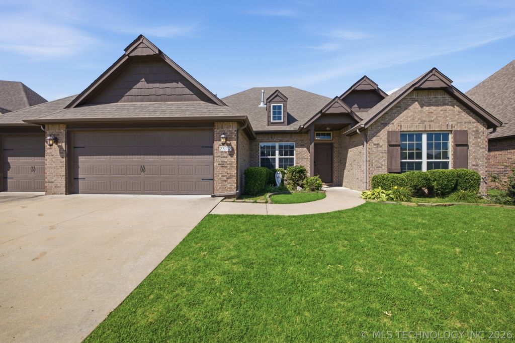 2512 S 16th Court, Broken Arrow, OK 74012