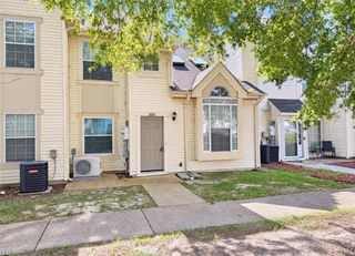 355 Lees Mill DR, Newport News, VA 23608
