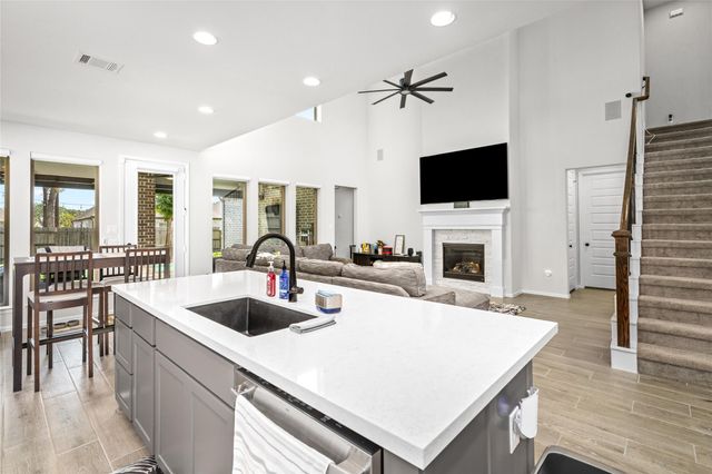 17107 Sandstone Street, Conroe, TX 77302