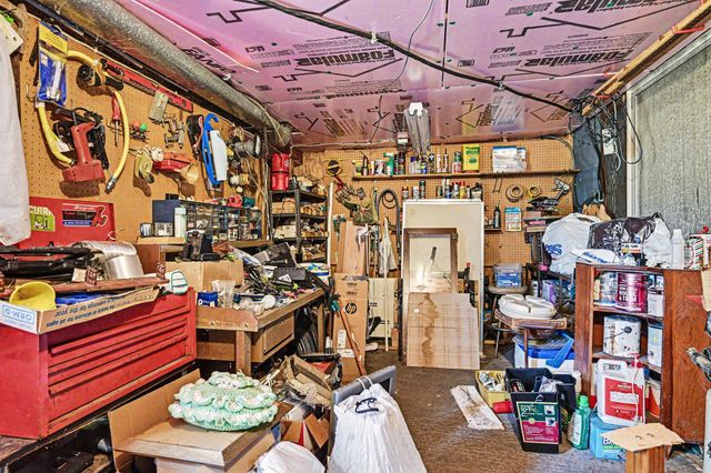 2519 Rolling Hill Avenue, Portage City, MI 49024