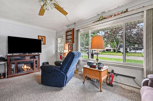 2519 Rolling Hill Avenue, Portage City, MI 49024