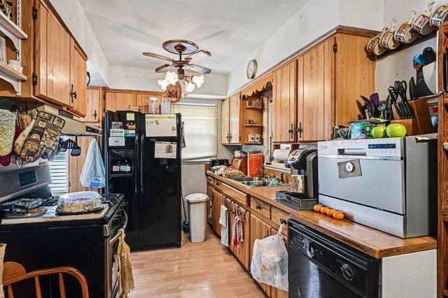 2519 Rolling Hill Avenue, Portage City, MI 49024