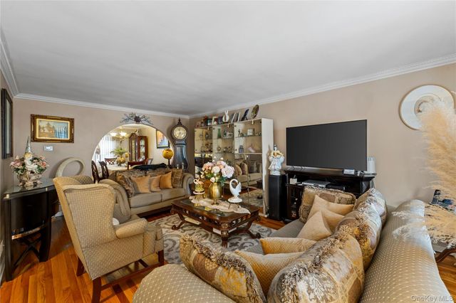 846 E 223rd Street, Bronx, NY 10466
