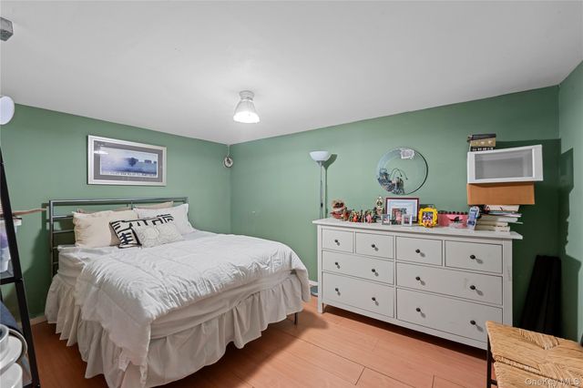 846 E 223rd Street, Bronx, NY 10466
